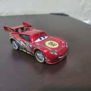 /img/50676-custom-pixar-cars.webp