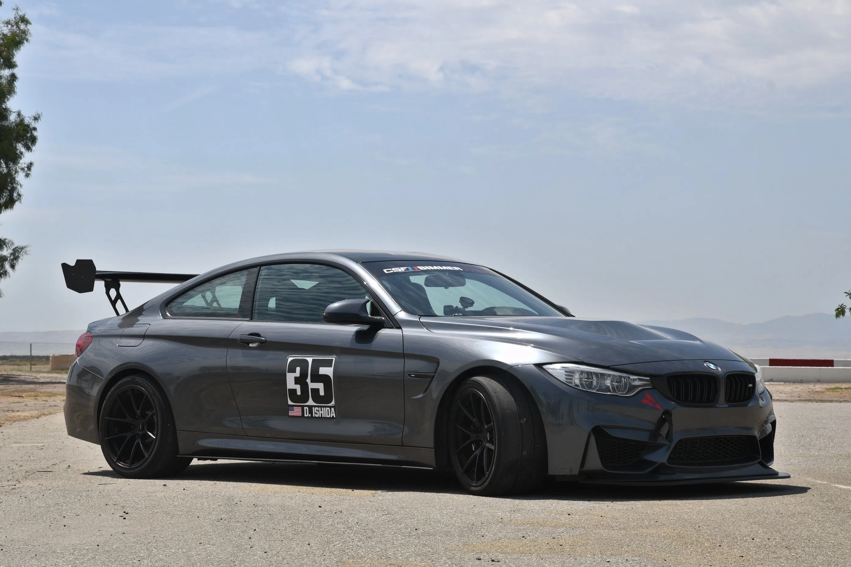 50677 bmw m4 gts diecast model2