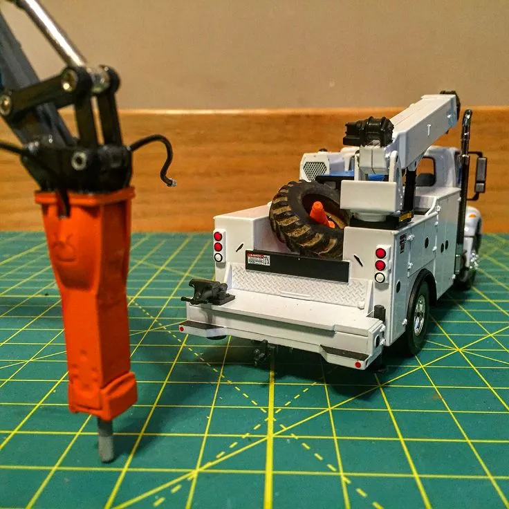 50693 diecast construction equipment overview