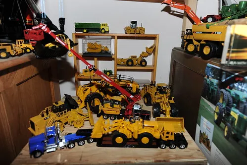 50693 diecast construction equipment scale