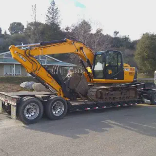 /img/50697-jcb-excavator-diecast-comparison.webp