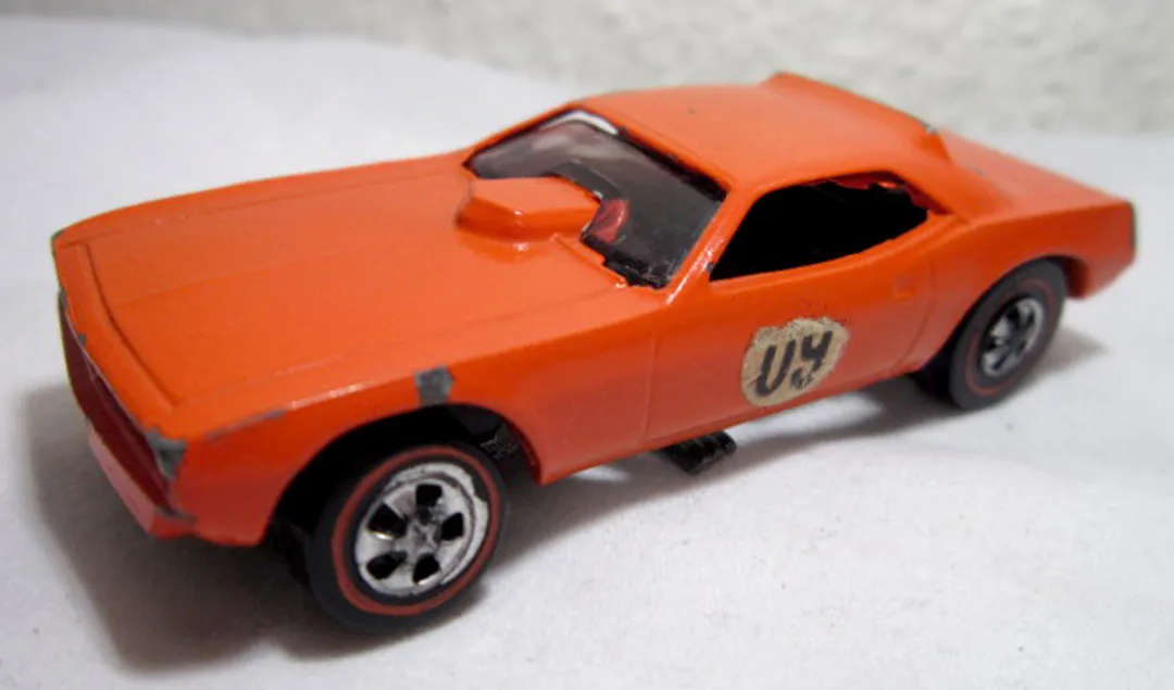 /img/50782-collecting-snake-car.webp
