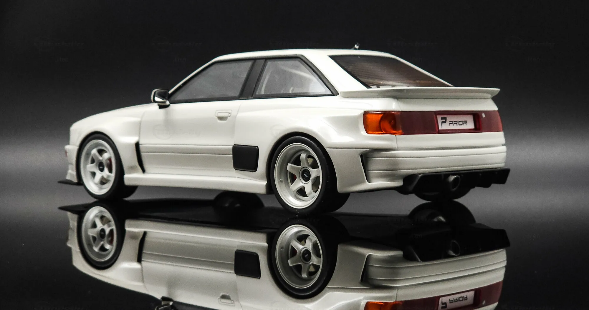 50795 audi 80 diecast model scale