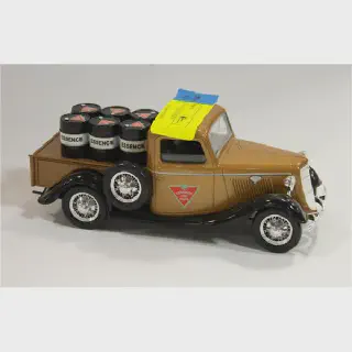 /img/50800-counterfeit-truck.webp