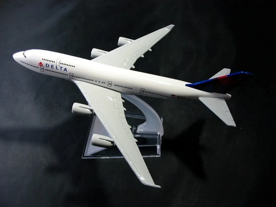 50825 delta 767 diecast