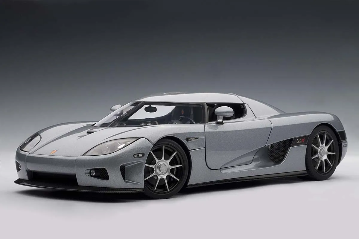 /img/50826-koenigsegg-ccx-diecast-collectible.webp