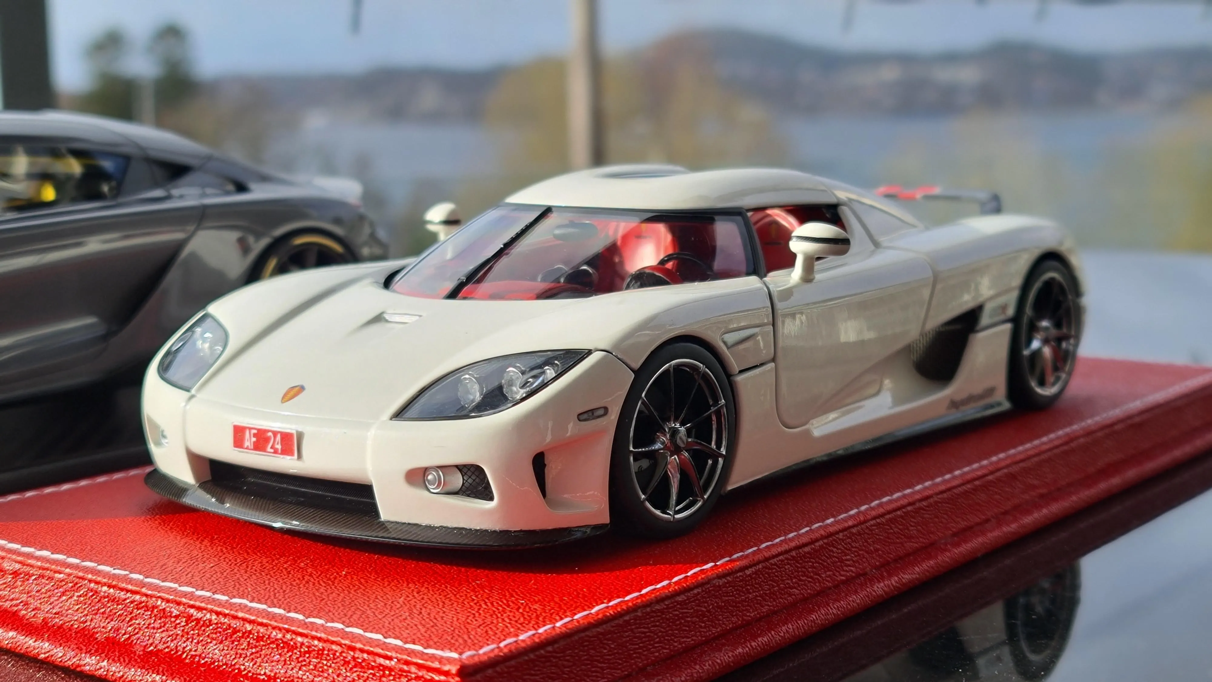 50826 koenigsegg ccx diecast interior