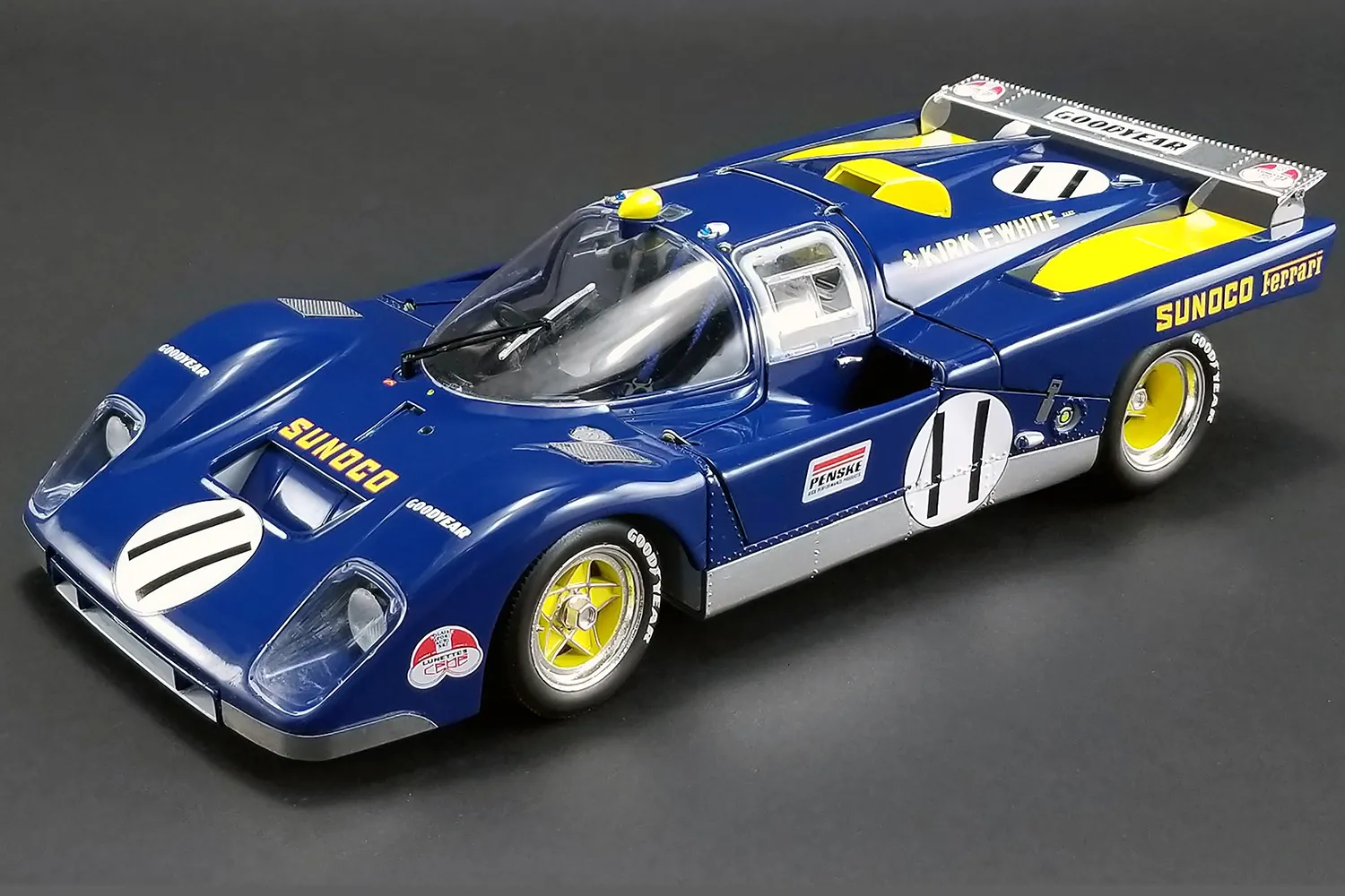 50838 diecast car material construction