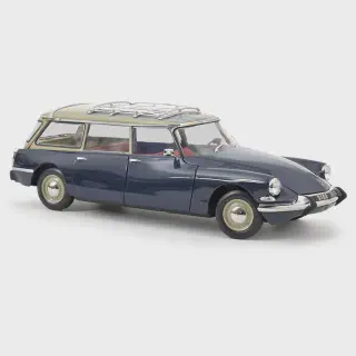 /img/50849-diecast-car-warehouse-buying-tips.webp