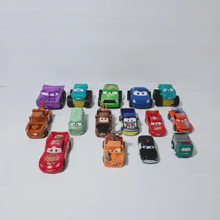 /img/50932-cars-diecast-cleaning.webp