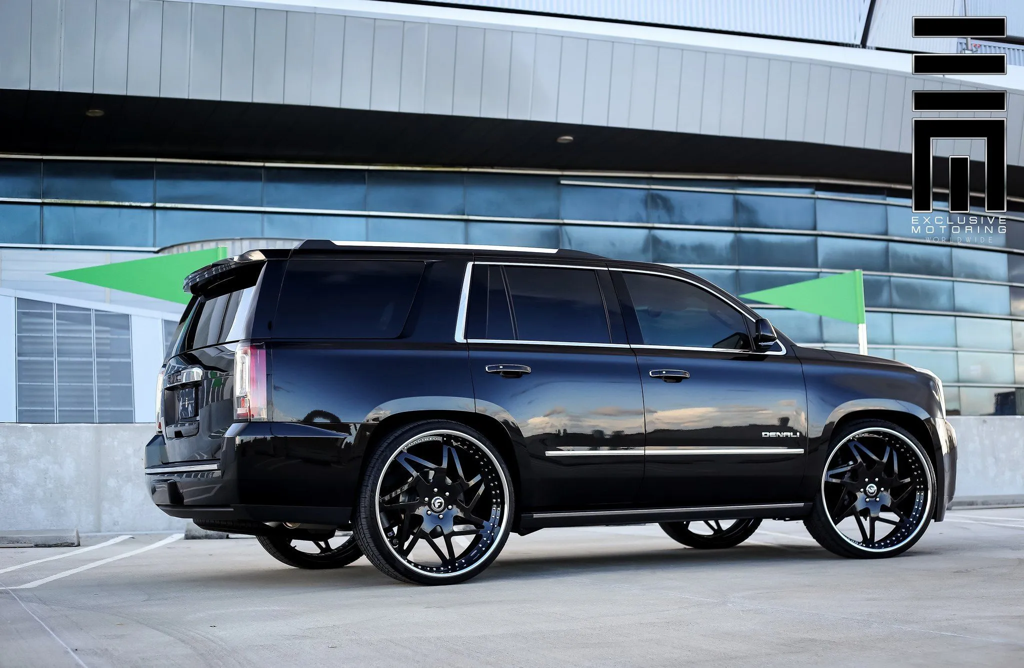 50935 yukon denali diecast collection