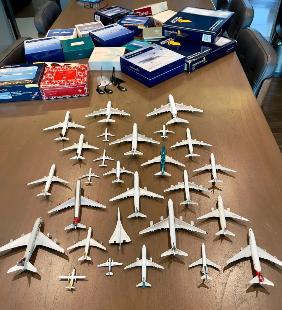 50948 diecast airplane detail