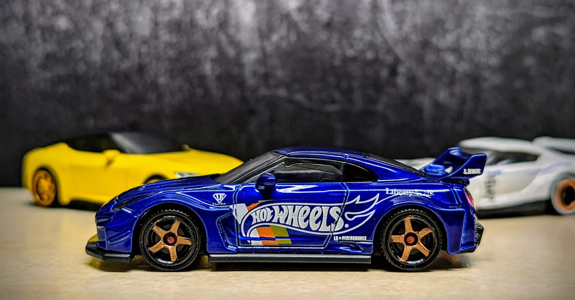 /img/50969-diecast-gtr-care.webp