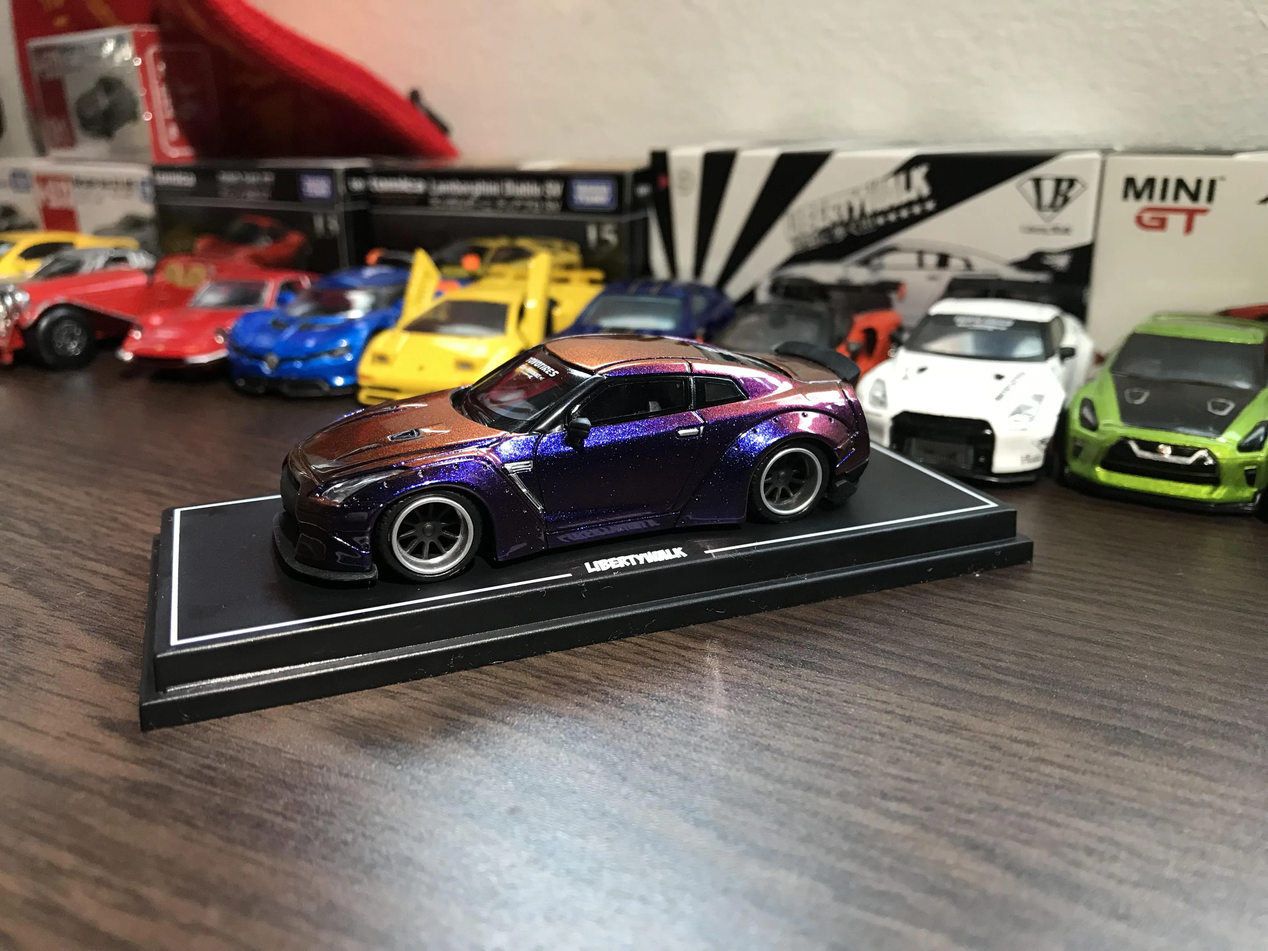 50969 diecast gtr display