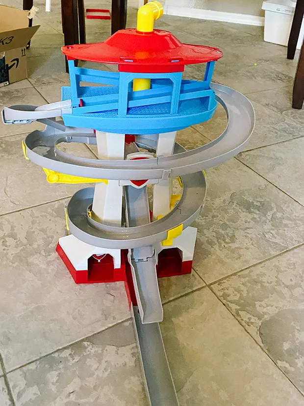 /img/50981-paw-patrol-adventure-bay-image2.webp