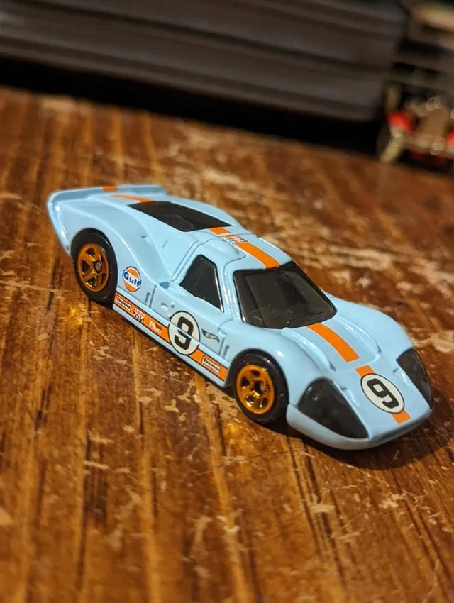 50982 ford gt40 diecast car limited edition