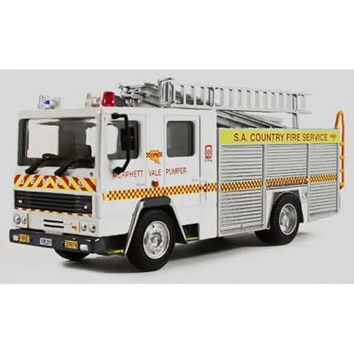 50984 diecast fire engine display