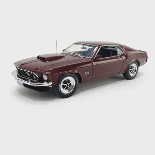 /img/50993-diecast-model-car-preservation.webp