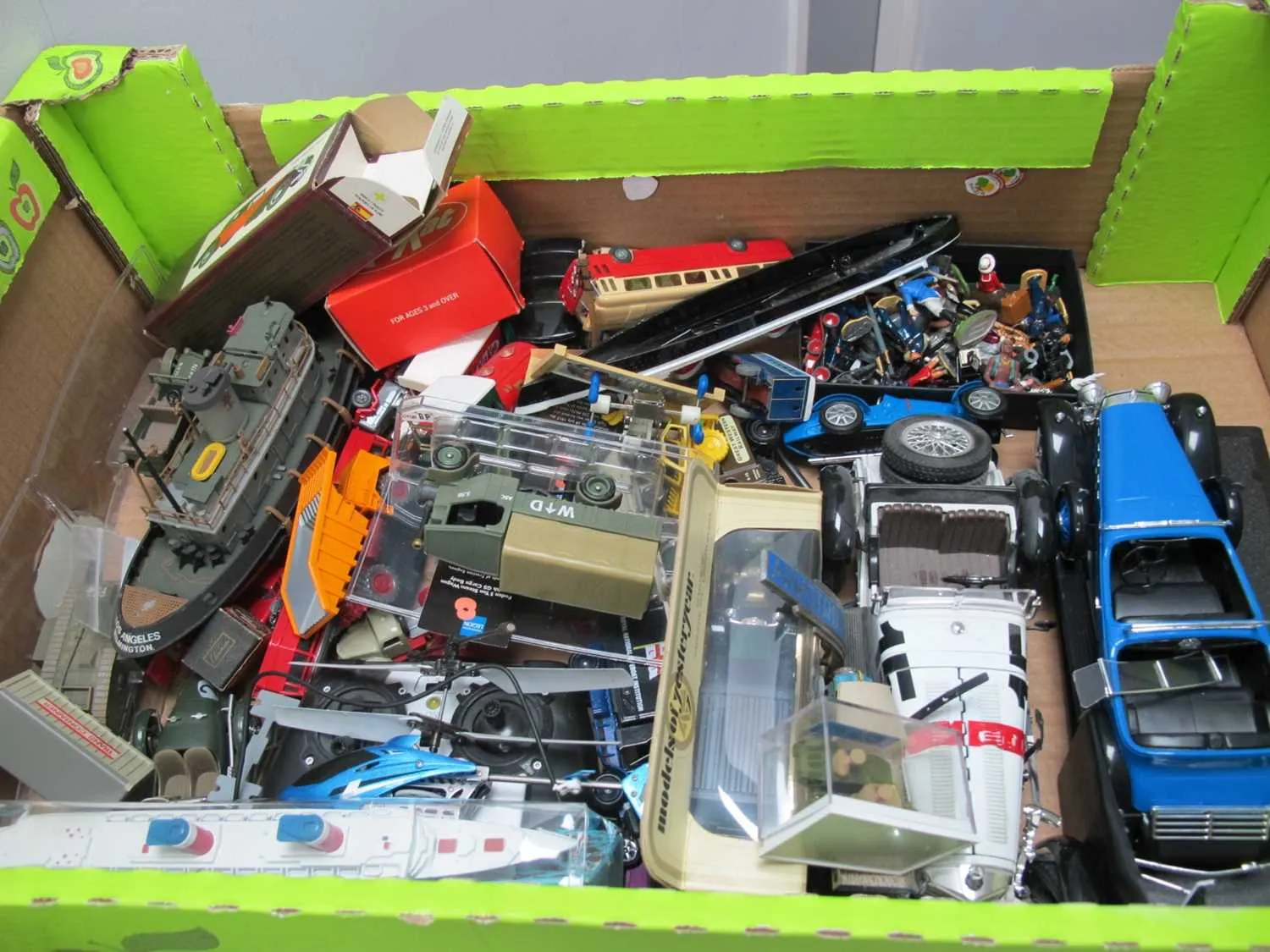 51011 diecast car brands