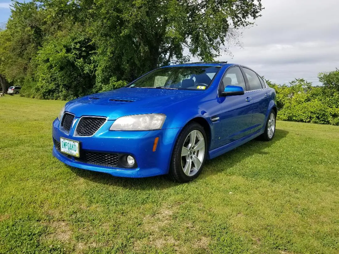 51018 pontiac g8 gt sedan diecast