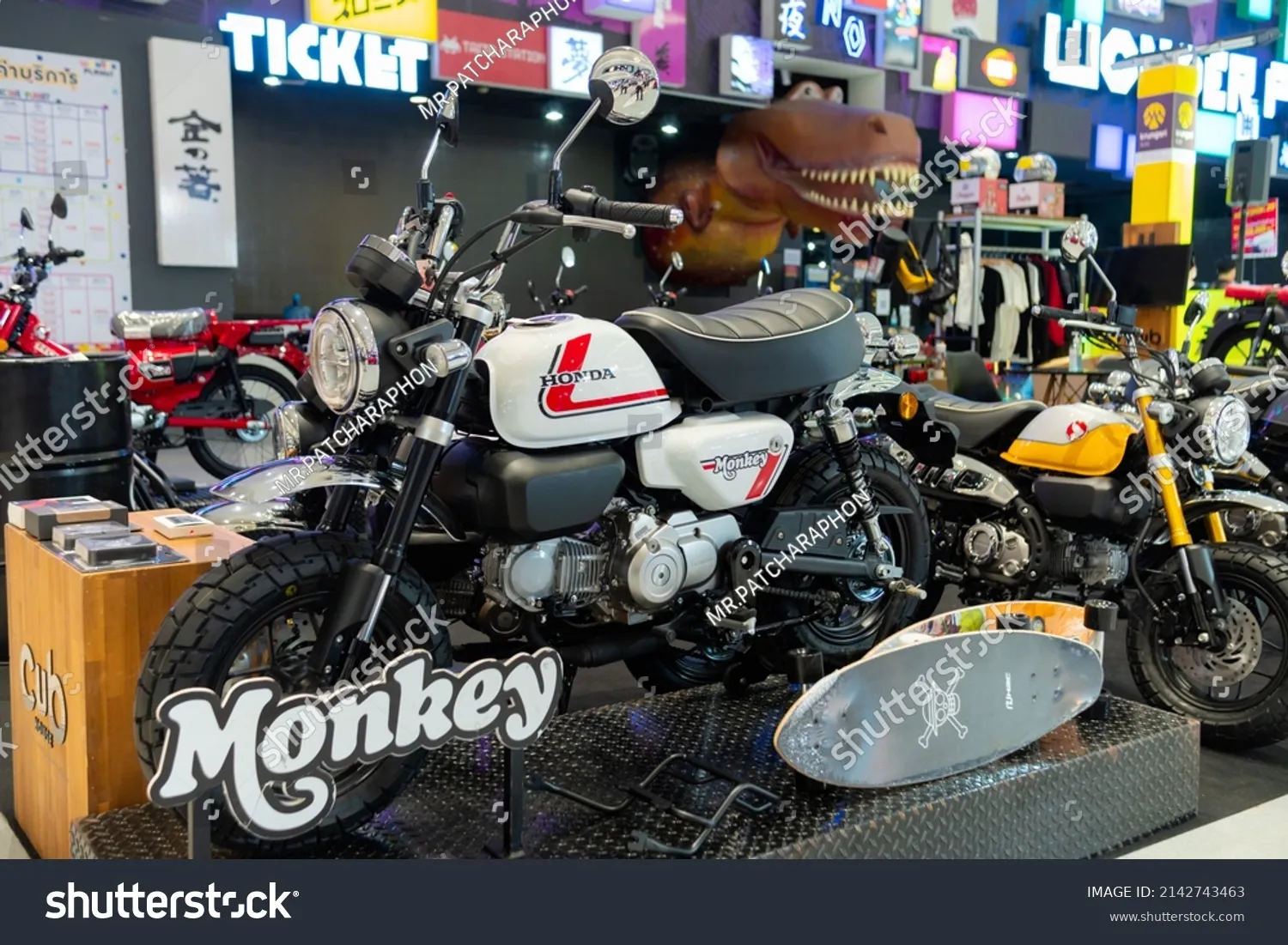/img/51055-rare-diecast-car.webp